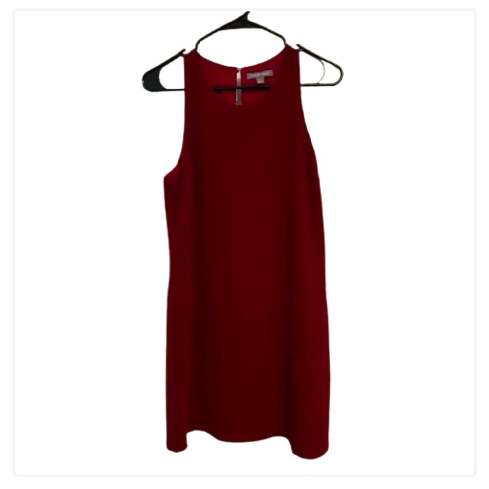 TINLEY ROAD SLEEVELESS BURGUNDY MINI DRESS